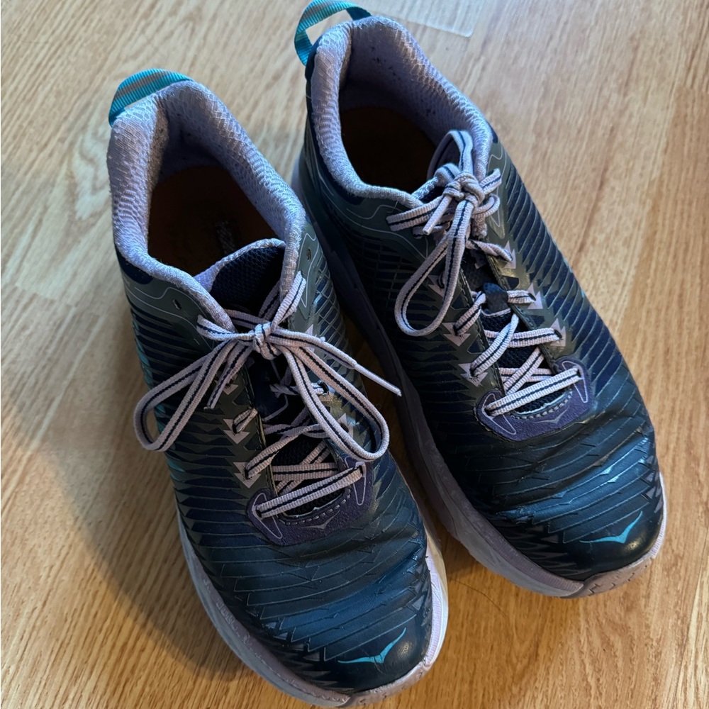Hokas women’s size 8